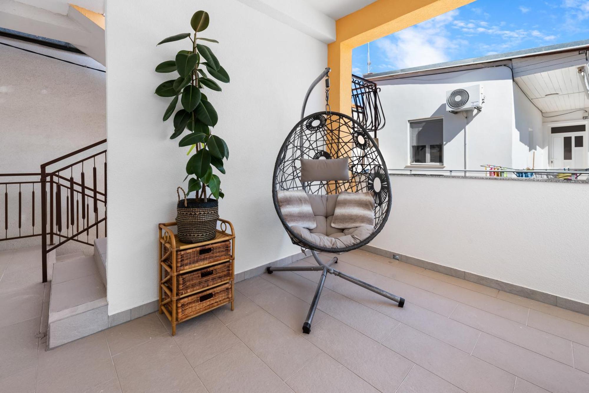 Zara Apartment